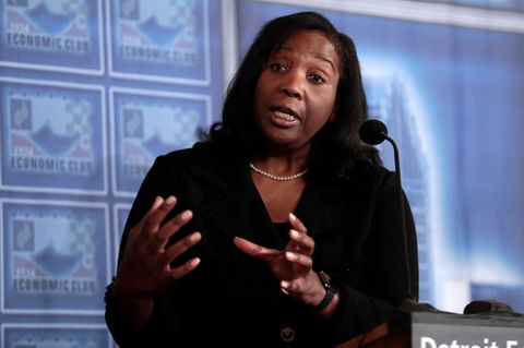 Fed-Gouverneurin Lisa Cook geht mit einer Klage gegen ihre Entlassung vor. (Archivbild) Foto: Jeff Kowalsky/ZUMA Press Wire/dpa