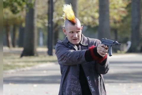 "The Crown"-Star Matt Smith als Action-Punk in "Caught Stealing".