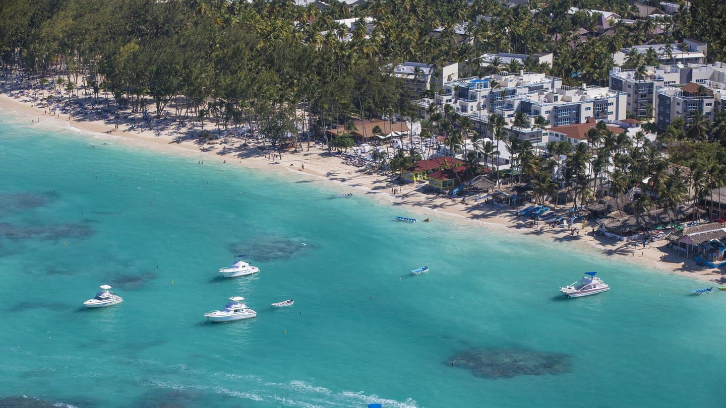 Dominican Republic: Civil servants are repellented by 17,000 criminals from register