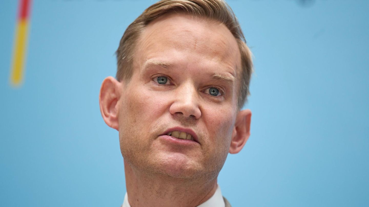 Drug representative Streeck demands drug-checking: “Protects life”