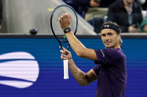 Alexander Zverev hat in New York die dritte Runde erreicht. Foto: Adam Hunger/AP/dpa