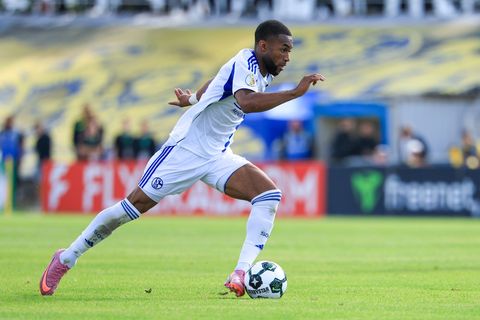 Könnte Schalke verlassen: Moussa Sylla. (Archivbild) Foto: Jan Woitas/dpa