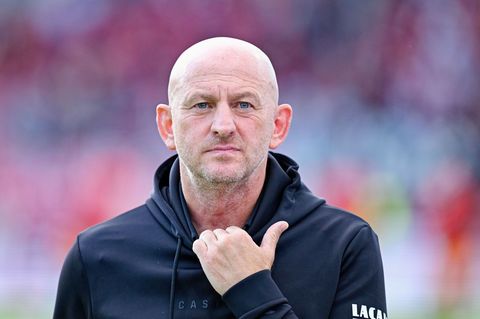 Kaiserslauterns Trainer Torsten Lieberknecht steht mit seiner Mannschaft schon früh in der Saison unter Druck. (Archivbild) Foto