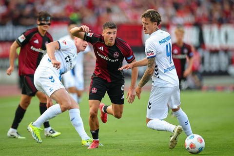 Der 1. FC Nürnberg hat den ersten Punkt in dieser Zweitliga-Saison erkämpft. Foto: Daniel Karmann/dpa
