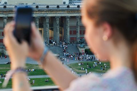 Am Samstagabend ist wieder Lange Nacht der Museen. (Archivbild) Foto: Jörg Carstensen/dpa