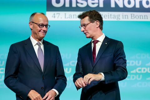 Der Bundeskanzler kündigt zwei Wochen vor den Kommunalwahlen in Nordrhein-Westfalen den lange erwarteten Startschuss zur Altschu