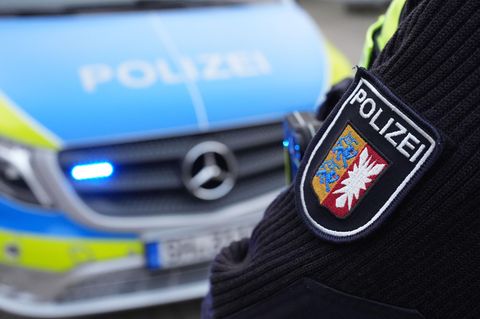 Die Kieler Polizei appelliert an Bürgerinnen und Bürger, bei Rollenspielen umsichtig zu handeln (Symbolbild)