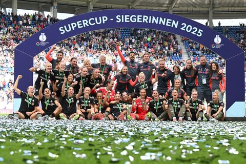 Der Sieg der Bayern-Fußballerinnen gegen Wolfsburg war verdient. Foto: Uli Deck/dpa