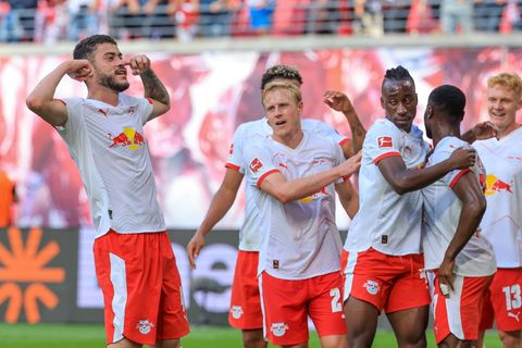 Zumindest ab und zu ließ Leipzig die Muskeln spielen. Foto: Jan Woitas/dpa