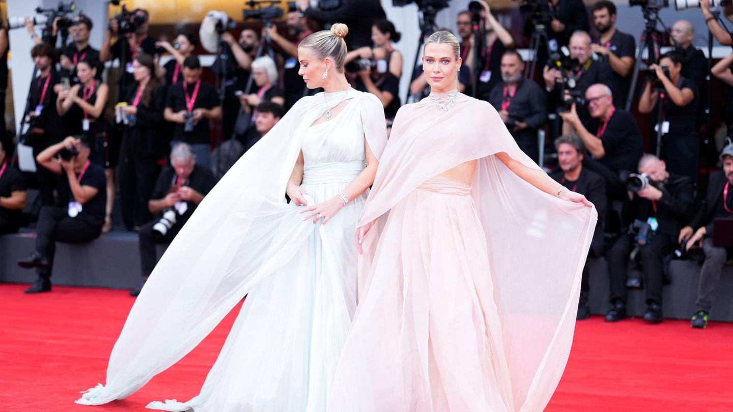 Lady Amelia and Eliza Spencer