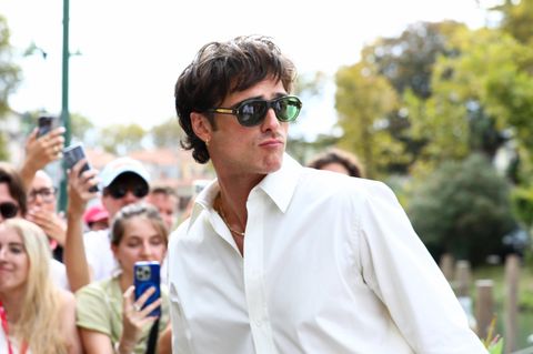 Der Schauspieler Jacob Elordi mit Sonnenbrille in Venedig