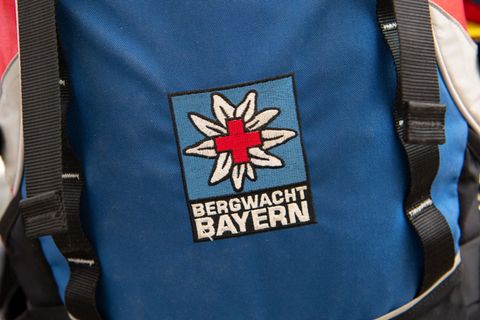 Das Logo der Bergwacht Bayern als Symbolbild für einen verunglückten Kletterer in Ruhpolding