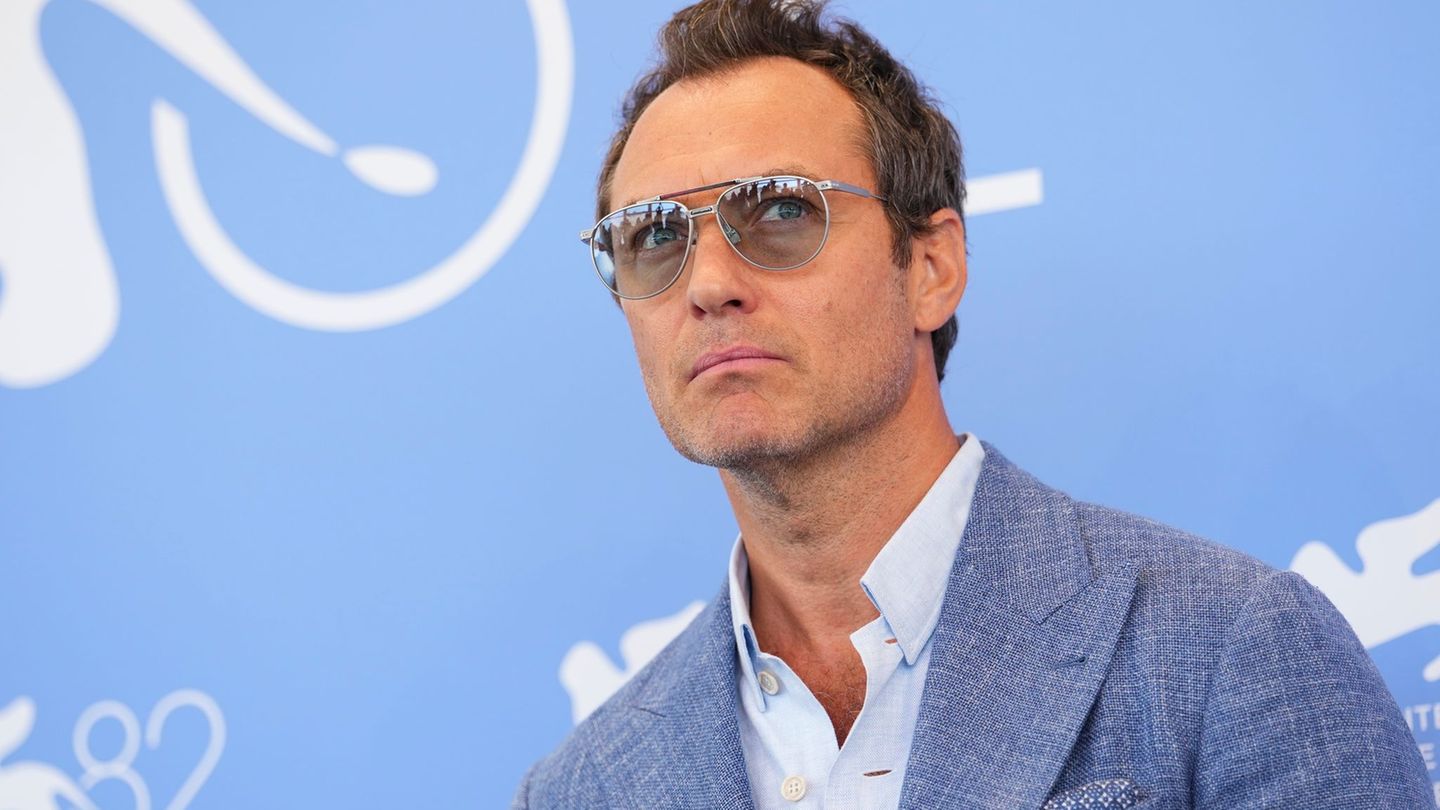 Film Festival: Jude Law: No fear of Putin