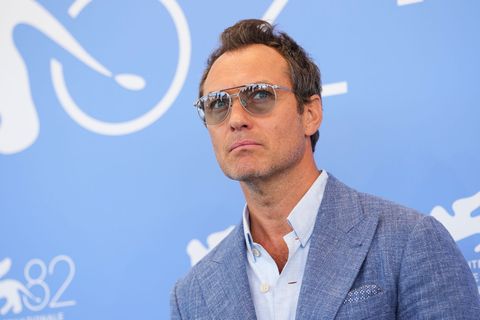 Jude Law bei seiner Ankunft in Venedig. Foto: Scott A Garfitt/Invision/AP/dpa