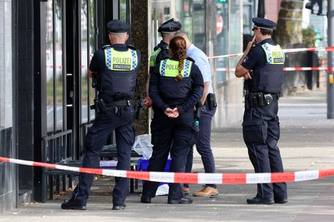 Die Polizei ermittelt - aber bisher konnte den Angaben zufolge noch kein Tatverdächtiger festgenommen werden. Foto: Bodo Marks/d