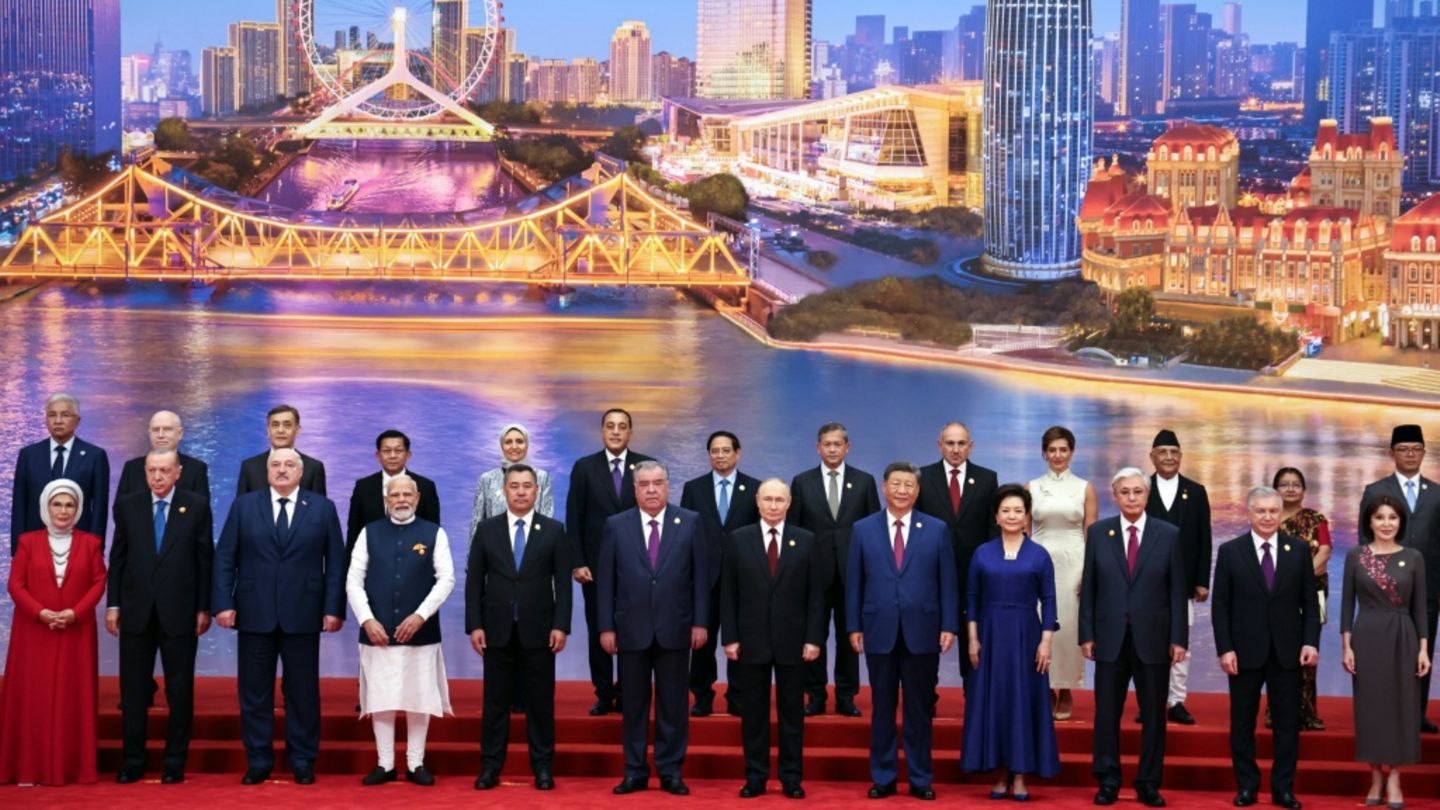 Teilnehmer des SOZ-Gipfels in Tianjin