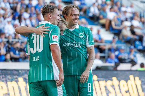 Ein packendes Spiel liefern die Fürther in Magdeburg ab. Foto: Andreas Gora/dpa