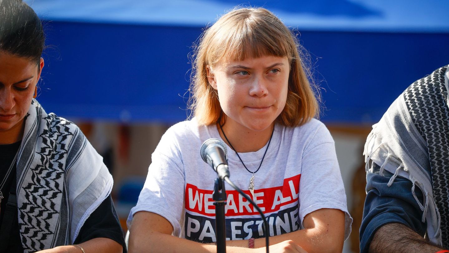 Middle East: Large brisk small boats against Gaza blockade