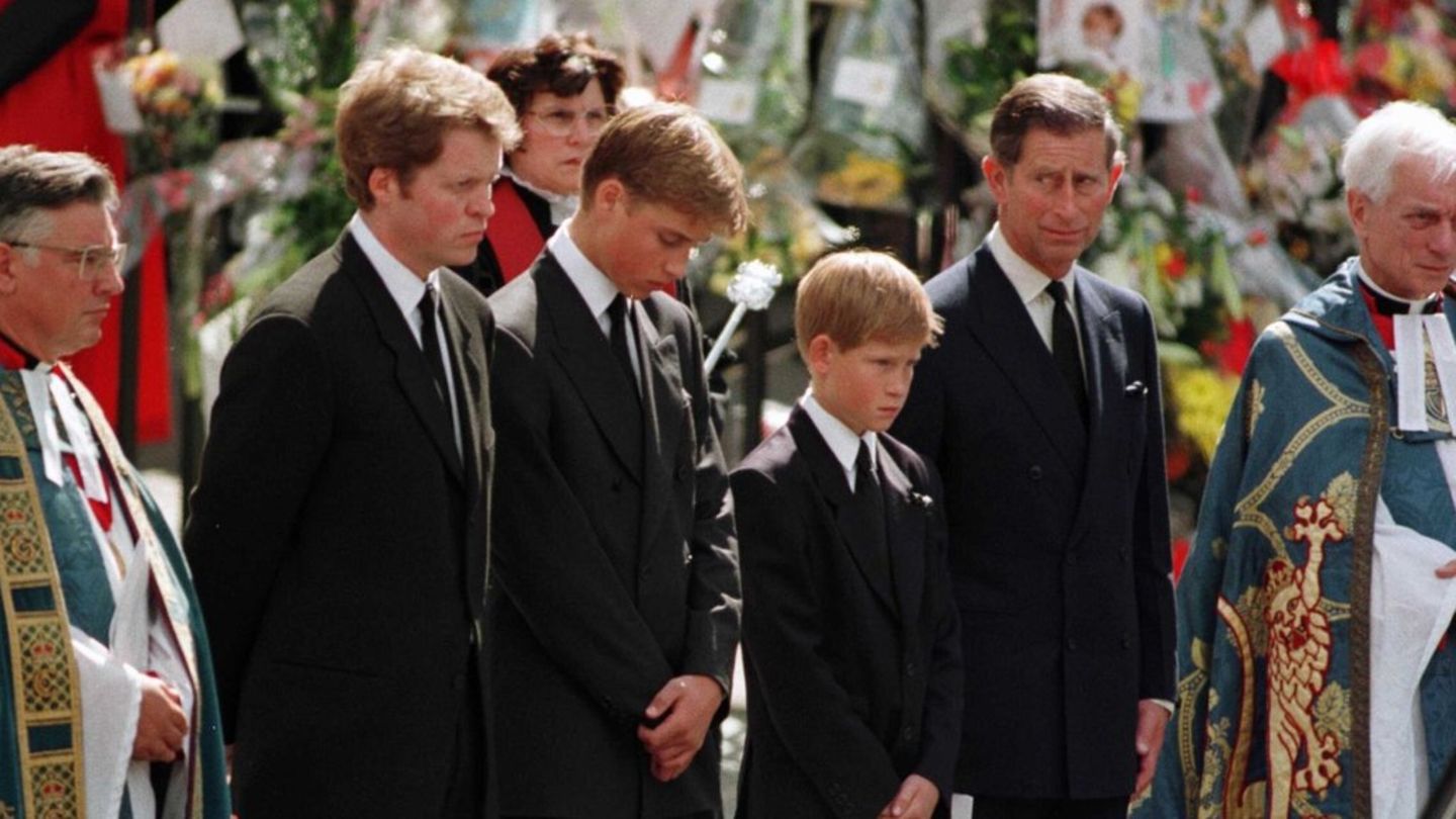 The day of death of Princess Diana: Princess Diana’s brother brings her flowers