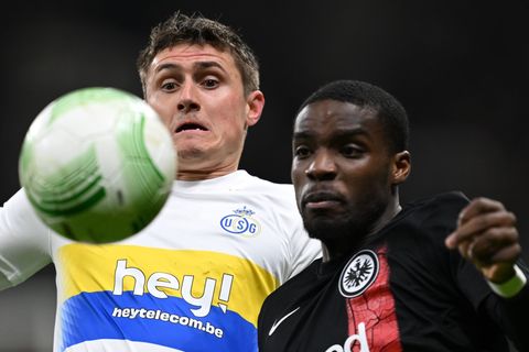 Alessio Castro-Montes (l) könnte zum 1. FC Köln wechseln. (Archivbild) Foto: Arne Dedert/dpa