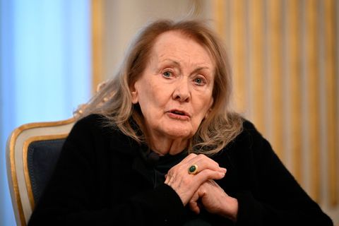 Seit der Vergabe des Literaturnobelpreises lesen Millionen von Menschen die Bücher von Annie Ernaux. (Archivbild) Foto: Anders W