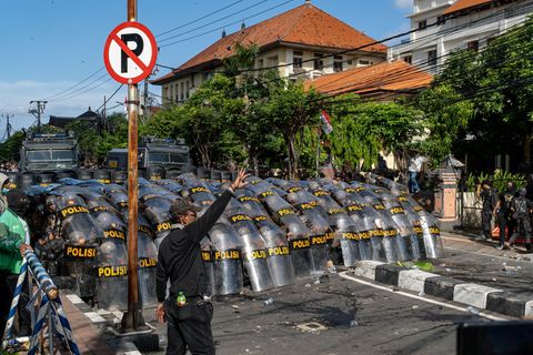 Die landesweiten Proteste haben seit dem Wochenende auch auf Bali übergegriffen. Foto: Dicky Bisinglasi/SOPA Images via ZUMA Pre