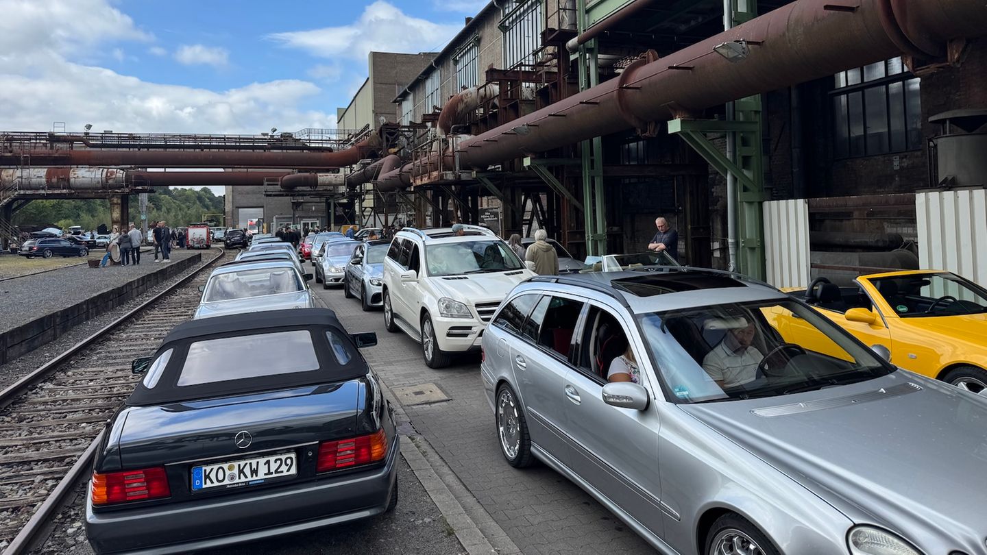Die mehr als 2.000 Fahrzeuge kommen aus ganz Europa. Die weiteste Anreise in diesem Jahr: ein Teilnehmer aus dem Norden Finnlands