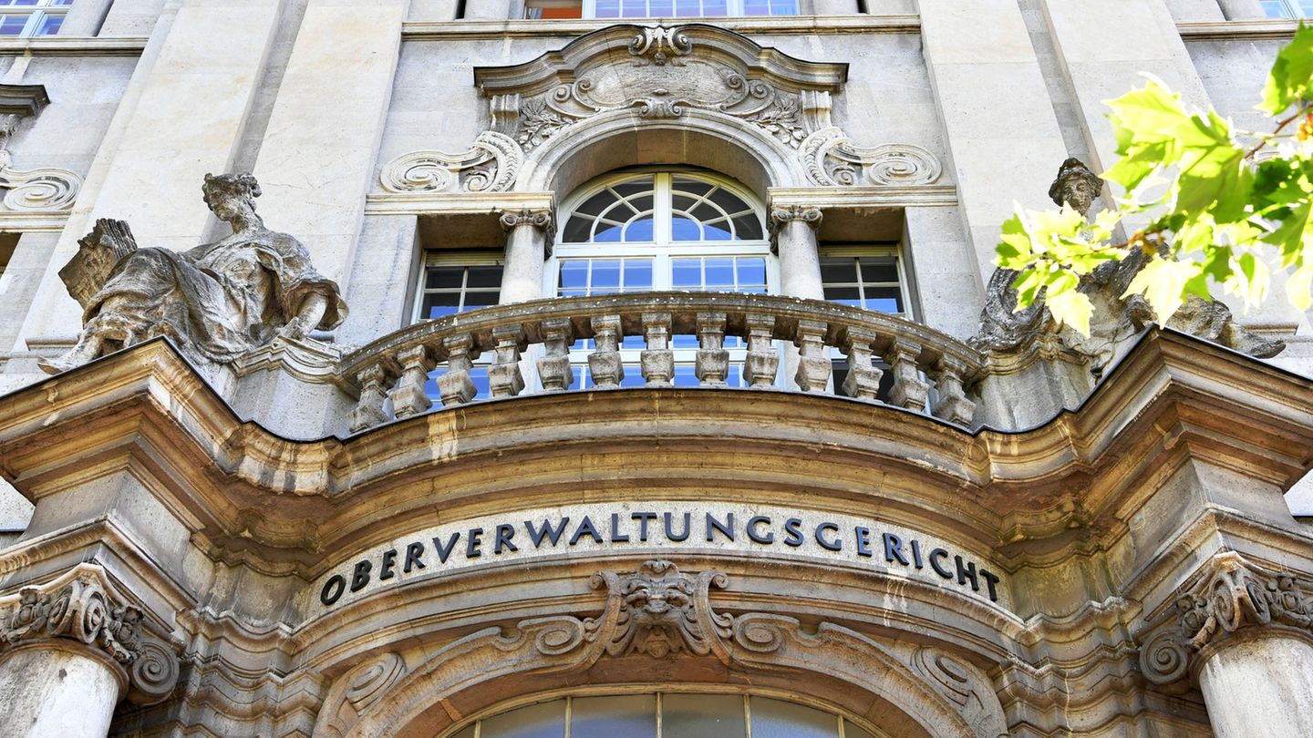 Bundesaufnahmeprogramm: Gericht: Regierung darf Verfahren bei Afghanen aussetzen