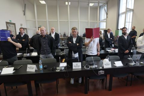 Lange und gut vorbereitet: Die sechs Männer hatten den Drogenhandel gut geplant. Foto: Georg Wendt/dpa