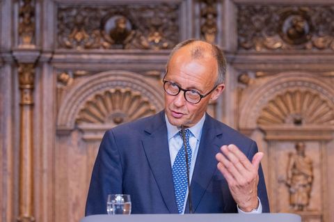 Ein tiefes Zerwürfnis zwischen SPD und Union in der Bundesregierung über die Ausrichtung der Sozialpolitik dementiert Bundeskanz