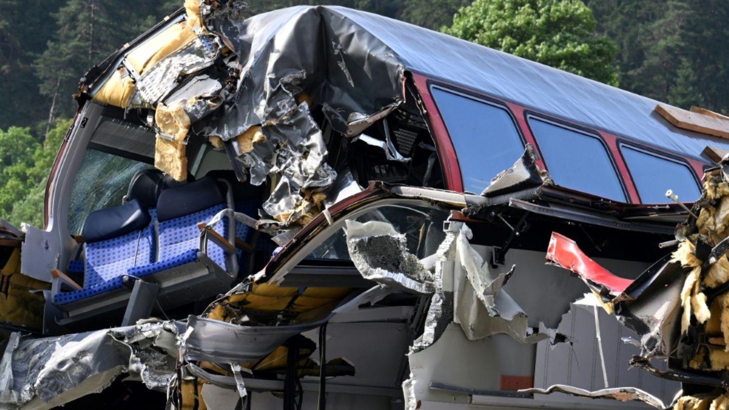 Bei Unglück in Garmisch-Partenkirchen zerstörter Waggon