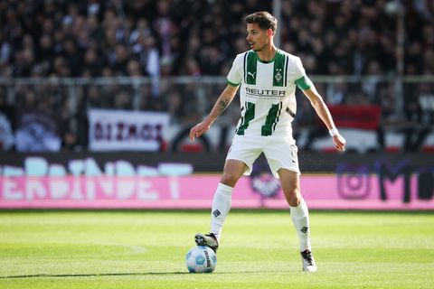 Der frühere Gladbach-Kapitän Julian Weigl wechselt nach Saudi-Arabien. (Archivbild) Foto: Christian Charisius/dpa