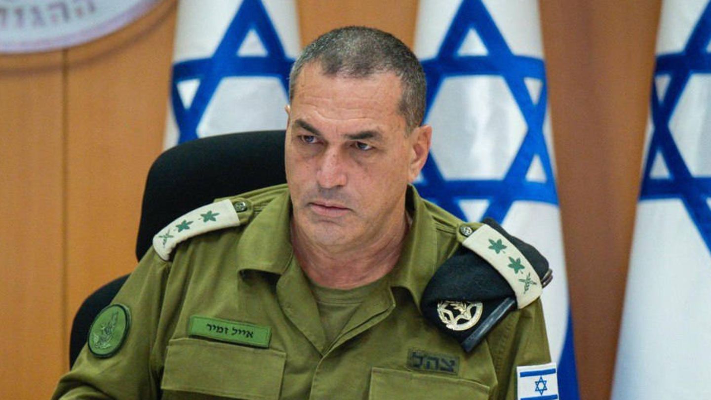 Gaza: Israel’s army chief warns of military administration after taking it