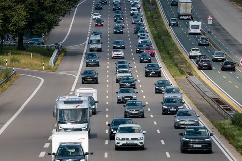 Höhere Schäden, höhere Regionalklassen: Fast jeder vierte Autofahrer in NRW wird von den Versicherern künftig höher eingestuft.