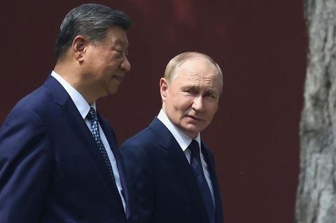 Putin und Xi beim Gespräch in Peking
