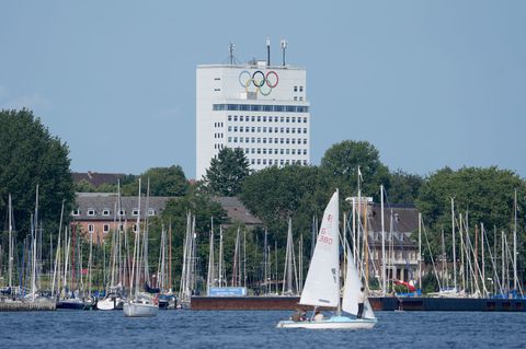 Wird Kiel ein drittes Mal Austragungsort olympischer Segelwettbewerbe? (Archivbild) Foto: Marcus Brandt/dpa
