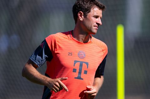 Thomas Müller trainierte am Dienstag beim FC Bayern. (Archivbild) Foto: Sven Hoppe/dpa