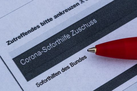 Für Scheinfirmen sollen in Millionenhöhe Corona-Hilfen beantragt worden sein. (Symbolbild) Foto: Robert Michael/dpa-Zentralbild/