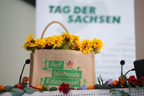 Am Freitag startet das Volksfest offiziell mit einem Auftritt von Sachsens Ministerpräsident Kretschmer (CDU). (Archivbild) Foto