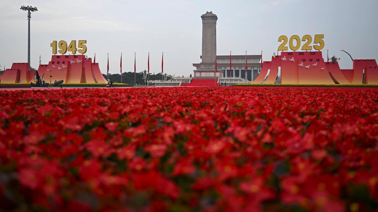 China Peking Parade