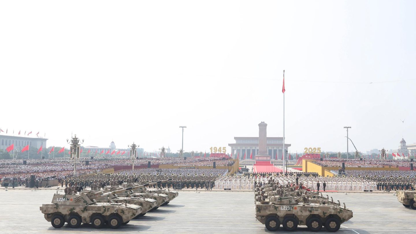 China Peking Parade China Peking Parade