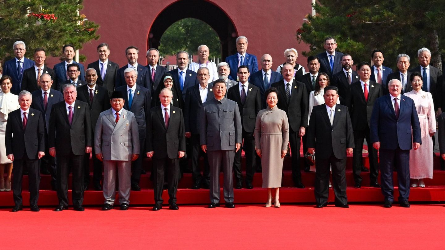 China Peking Parade