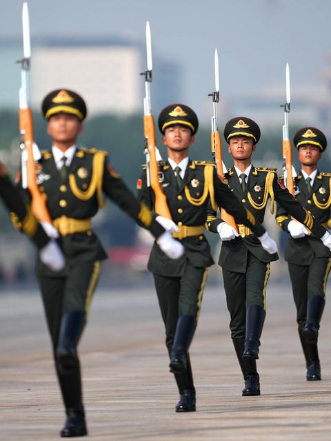 Xi fährt riesige Militärparade vor Putin und Kim auf