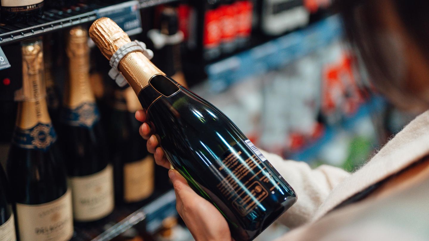 Der gepanschte Champagner wurde hunderttausendfach verkauft (Symbolbild)