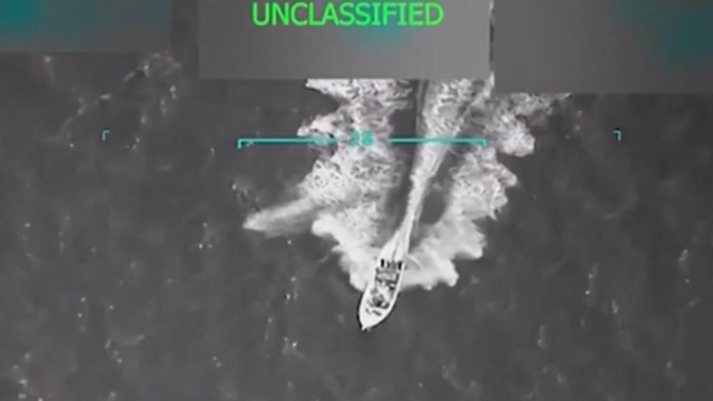 Karibik: Video soll US-Abschuss von Drogen-Boot aus Venezuela zeigen