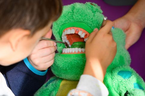 Bis zu ihrem sechsten Lebensjahr können Kinder sechs kostenfreie Früherkennungsuntersuchungen nutzen. (Archivbild) Foto: Bernd v