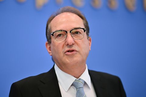 Bundesinnenminister Alexander Dobrindt (CSU) zum Fall in Friedland