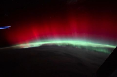 Nasa-Astronaut filmt seltene rote Aurora aus dem All