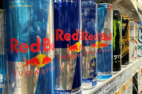 Ein Drittel der Jugendlichen in England trinkt Energy-Drinks