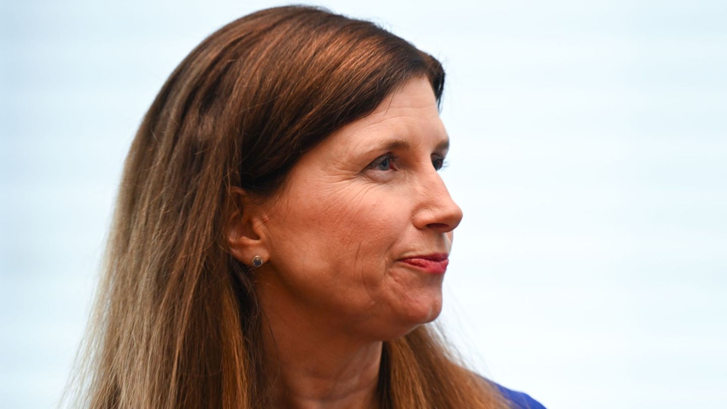 Various: Commerzbank boss remains calmly after unicredit purchases